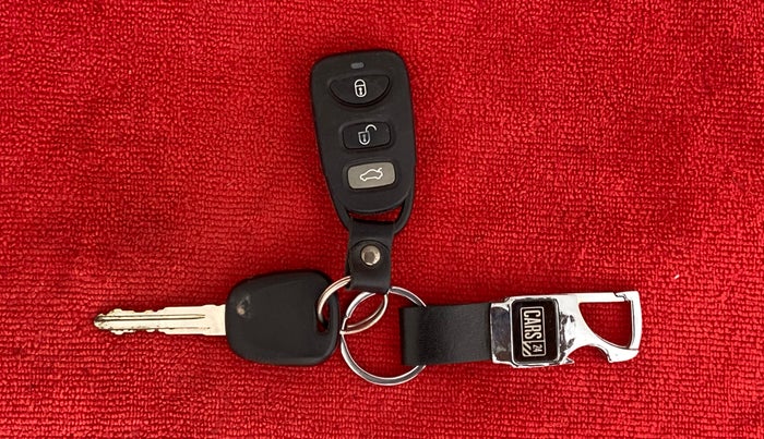 2017 Maruti Alto 800 LXI, Petrol, Manual, 88,837 km, Key Close Up
