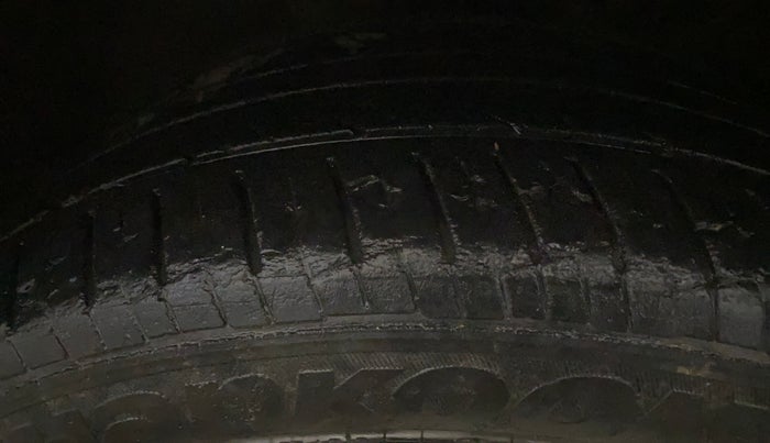 2019 Hyundai Verna 1.6 VTVT SX + AT, Petrol, Automatic, 40,204 km, Left Front Tyre Tread