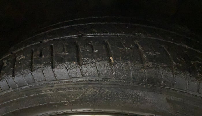 2019 Hyundai Verna 1.6 VTVT SX + AT, Petrol, Automatic, 40,204 km, Right Front Tyre Tread