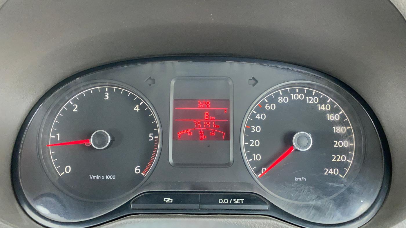 2013 Volkswagen Vento HIGHLINE DIESEL, Diesel, Manual, 75,680 km, Odometer Image
