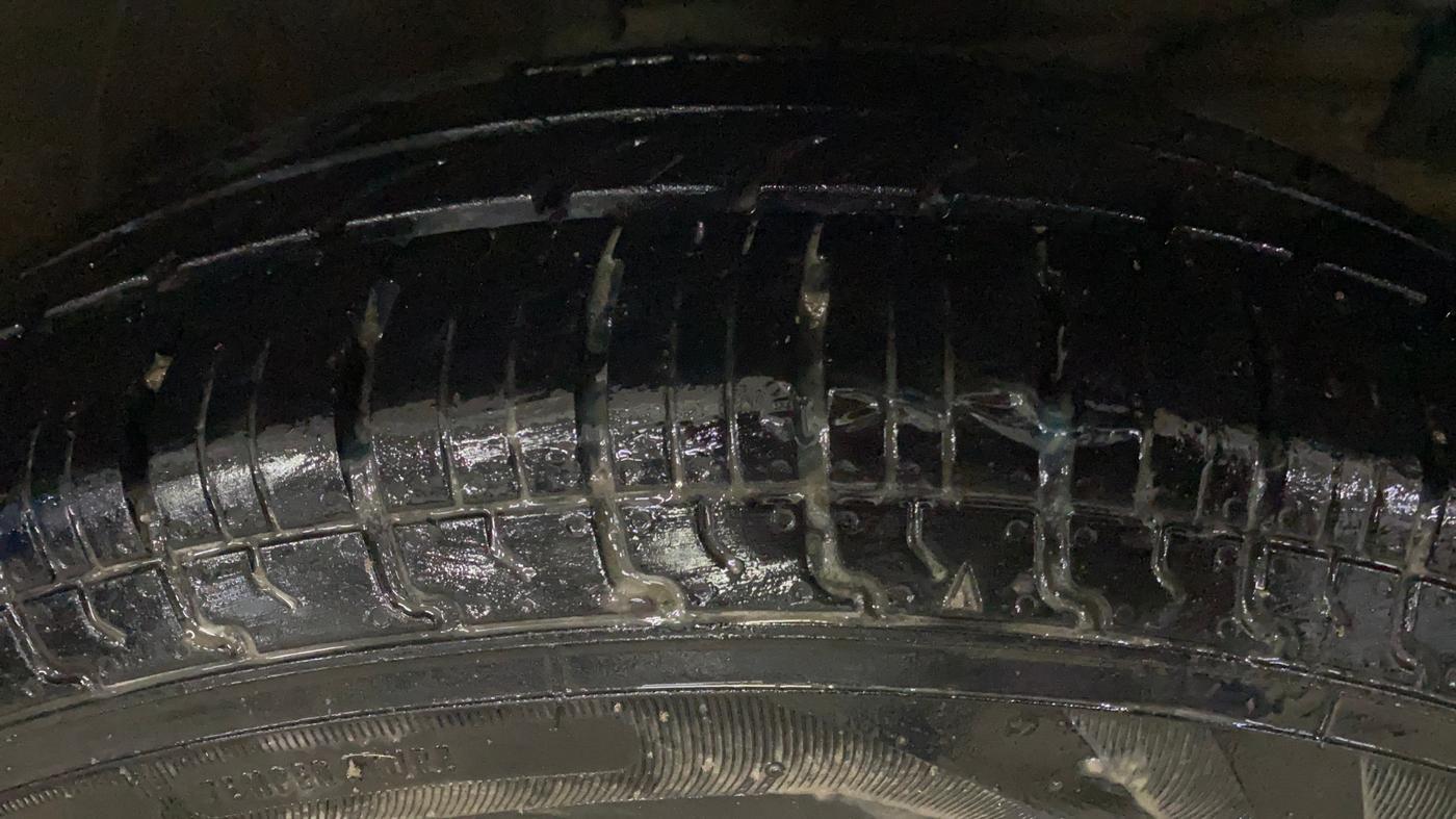 2020 Maruti Swift VXI, Petrol, Manual, 49,893 km, Right Front Tyre Tread