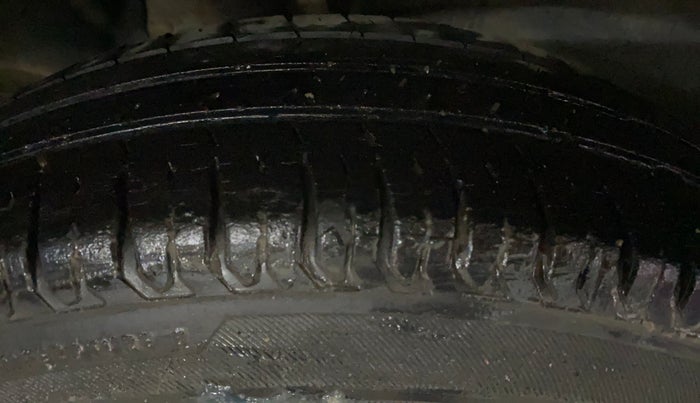 2020 Maruti Swift VXI, Petrol, Manual, 49,751 km, Right Rear Tyre Tread