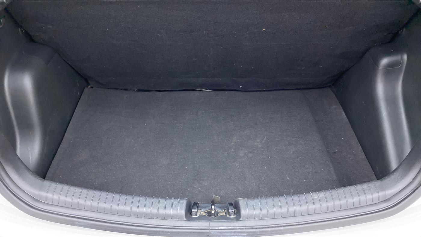 2017 Hyundai Grand i10 MAGNA 1.2 KAPPA VTVT, Petrol, Manual, Boot Inside