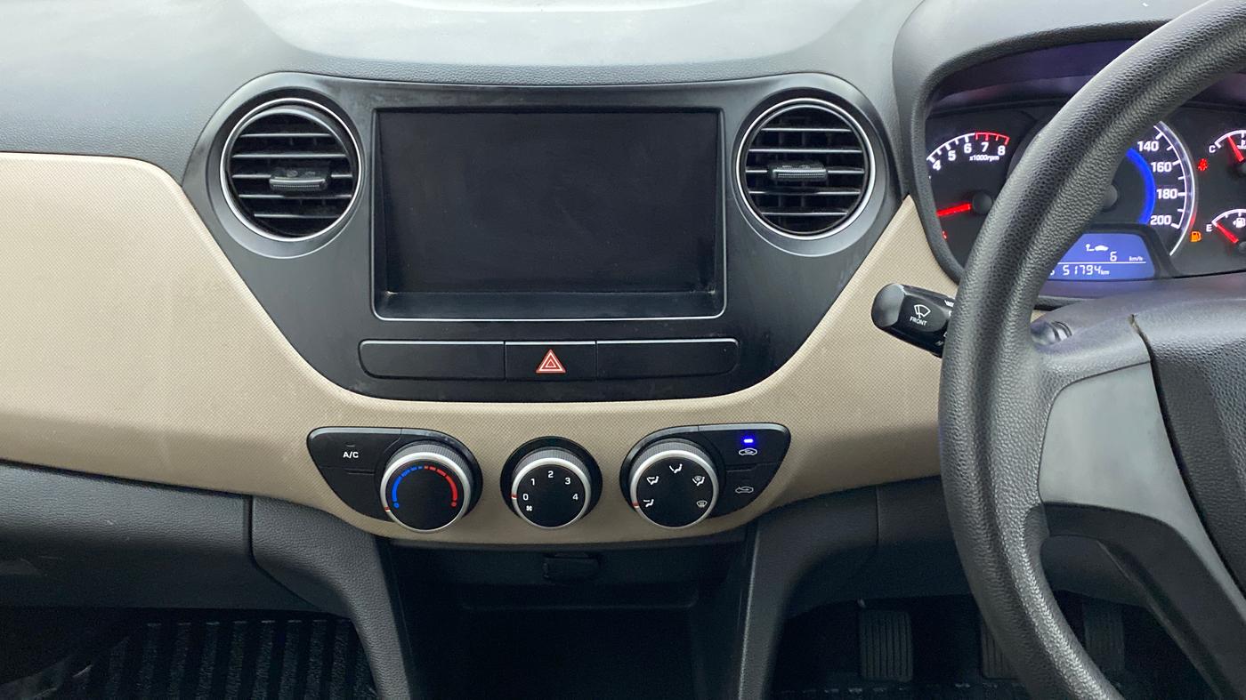 2017 Hyundai Grand i10 MAGNA 1.2 KAPPA VTVT, Petrol, Manual, Air Conditioner