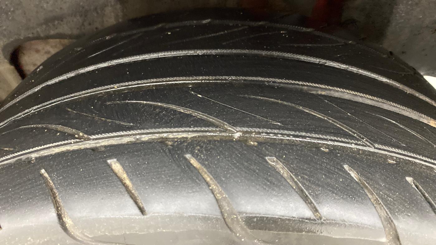 2018 Maruti Swift ZDI plus AMT, Diesel, Automatic, 62,149 km, Left Rear Tyre Tread