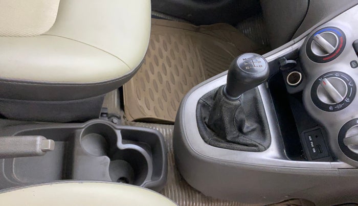 2014 Hyundai i10 SPORTZ 1.1, Petrol, Manual, 20,612 km, Gear Lever