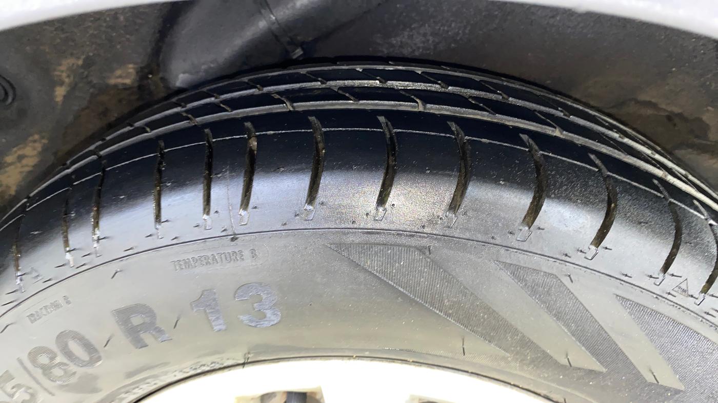 2014 Hyundai i10 SPORTZ 1.1, Petrol, Manual, 20,612 km, Left Rear Tyre Tread