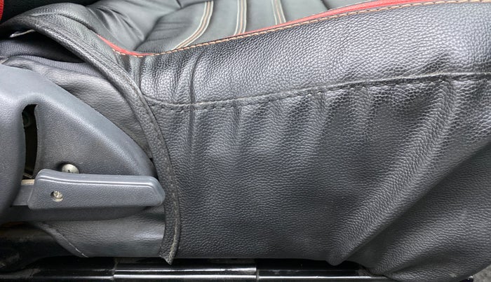2018 Maruti Alto 800 LXI, Petrol, Manual, 24,730 km, Driver Side Adjustment Panel