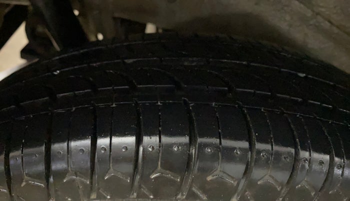 2018 Maruti Wagon R 1.0 LXI CNG, CNG, Manual, 51,937 km, Right Rear Tyre Tread