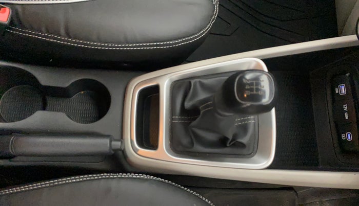 2022 Hyundai VENUE S(O) 1.2, Petrol, Manual, 24,974 km, Gear Lever