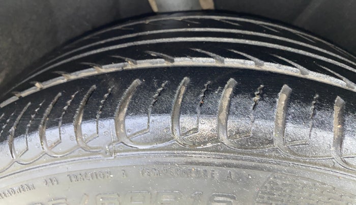 2015 Skoda Superb ELEGANCE 1.8 TSI AT, Petrol, Automatic, 57,653 km, Left Rear Tyre Tread