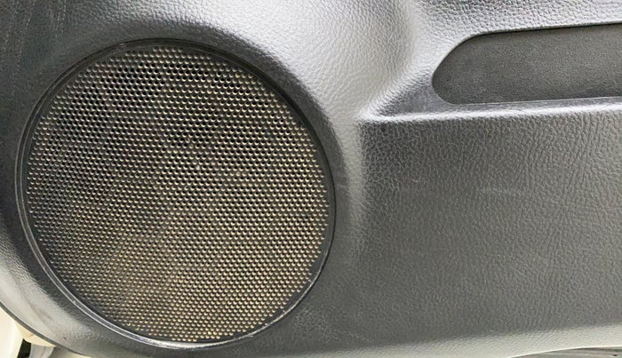2016 Maruti Wagon R 1.0 LXI, CNG, Manual, 95,528 km, Speaker