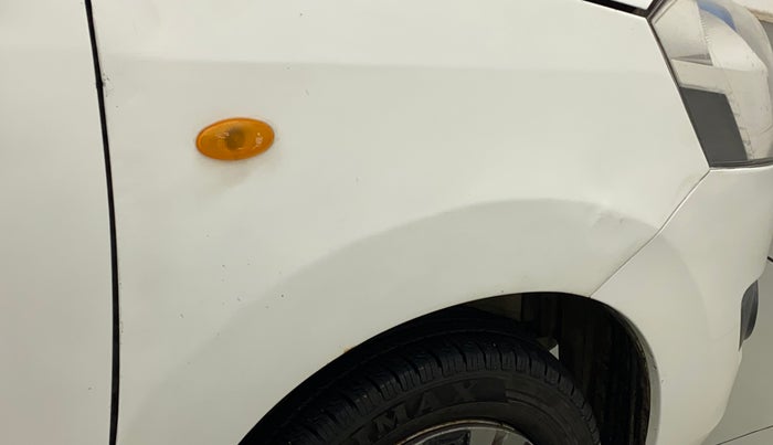 2016 Maruti Wagon R 1.0 LXI, CNG, Manual, 95,528 km, Right fender - Slightly dented