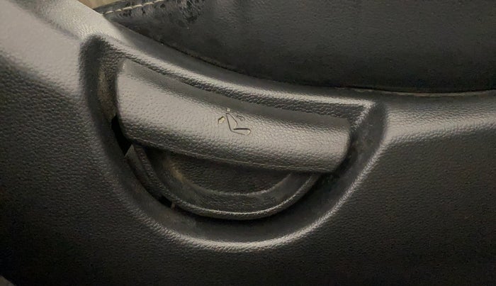 2016 Hyundai Grand i10 SPORTZ 1.2 KAPPA VTVT, Petrol, Manual, 35,189 km, Driver Side Adjustment Panel