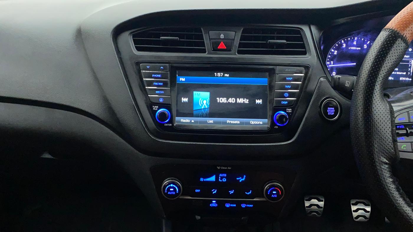 2015 Hyundai i20 Active 1.2 SX, Petrol, Manual, 87,530 km, Air Conditioner