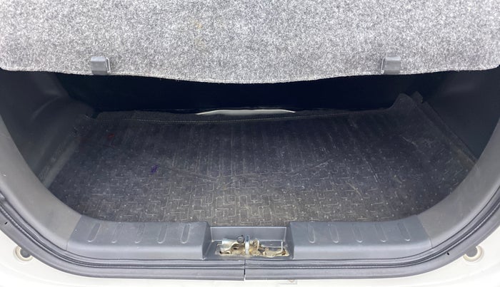 2017 Maruti Alto 800 VXI, Petrol, Manual, 16,038 km, Boot Inside