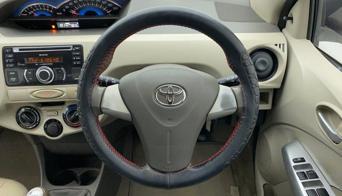 2014 Toyota Etios Liva D 4D VD, Diesel, Manual, 79,359 km, Steering Wheel Close Up