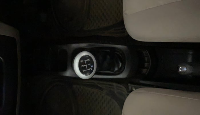 2015 Maruti Wagon R 1.0 VXI, Petrol, Manual, 18,186 km, Gear Lever