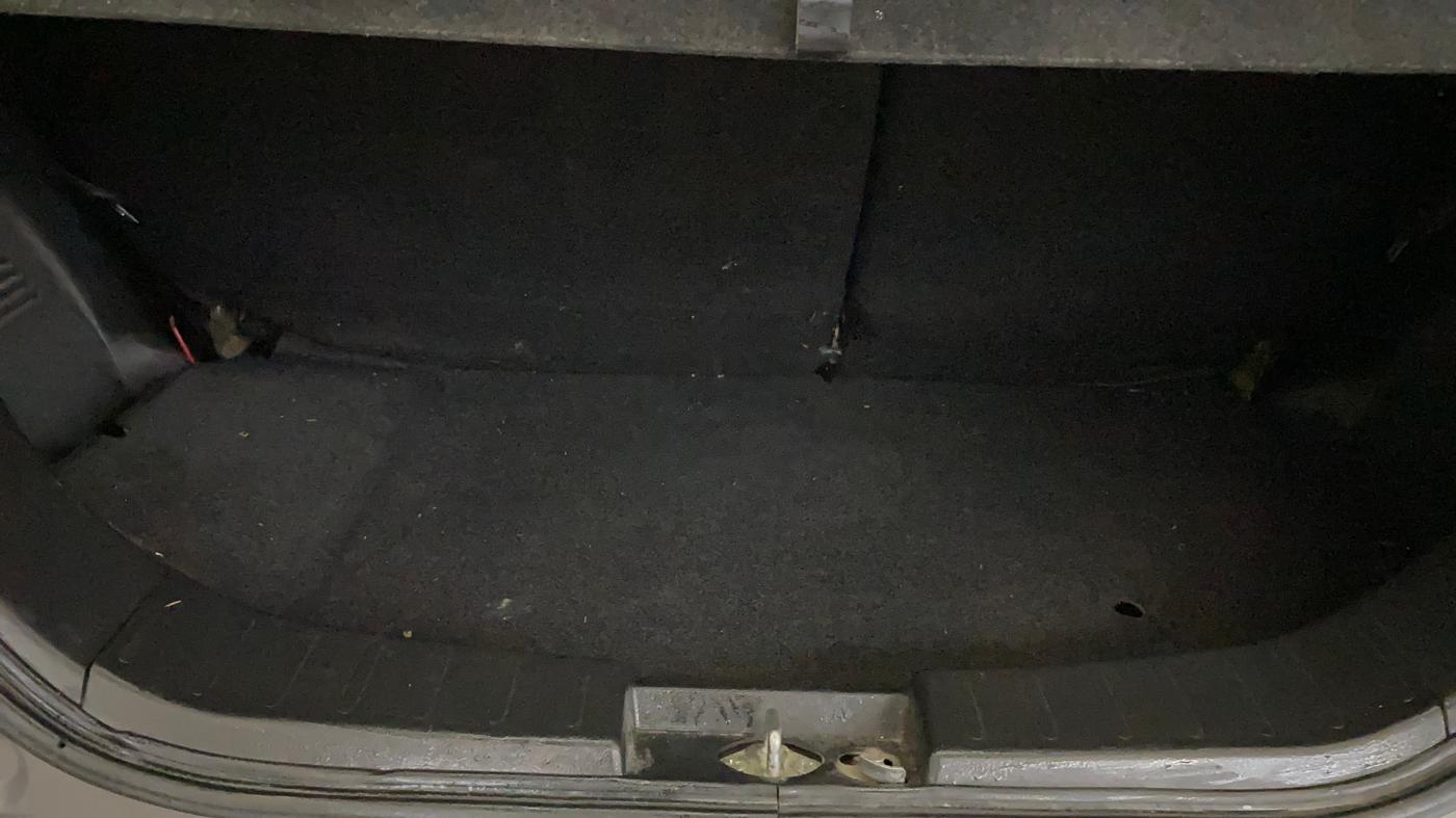 2015 Maruti Wagon R 1.0 VXI, Petrol, Manual, 18,186 km, Boot Inside
