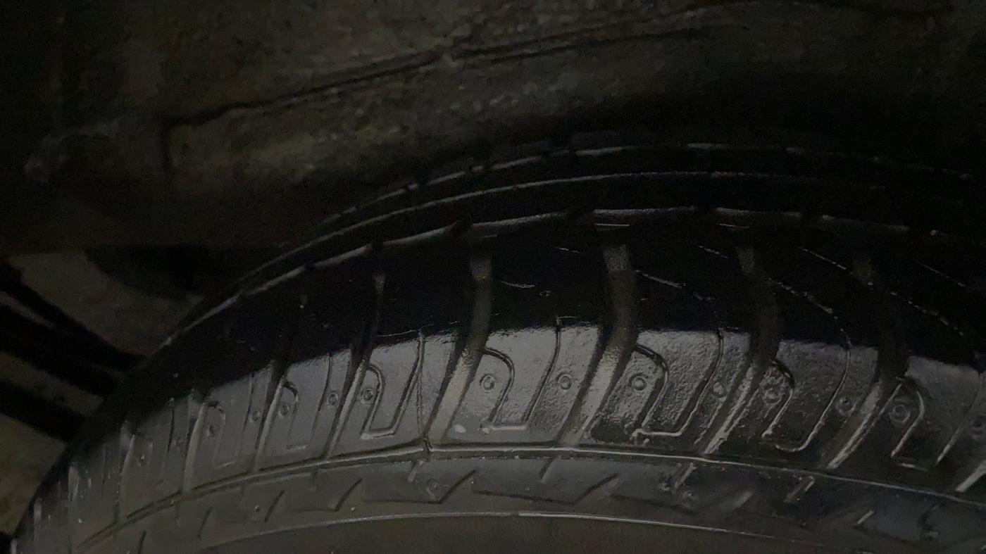 2015 Maruti Wagon R 1.0 VXI, Petrol, Manual, 18,186 km, Left Rear Tyre Tread
