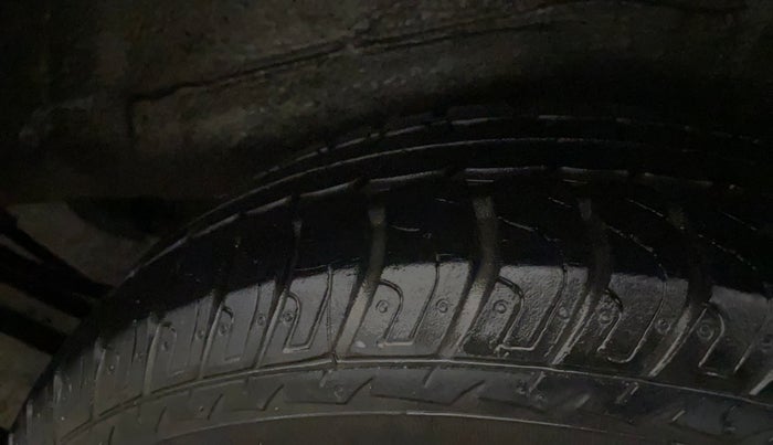 2015 Maruti Wagon R 1.0 VXI, Petrol, Manual, 18,186 km, Left Rear Tyre Tread