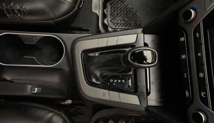 2018 Hyundai New Elantra 2.0 SX AT PETROL, Petrol, Automatic, 1,04,317 km, Gear Lever