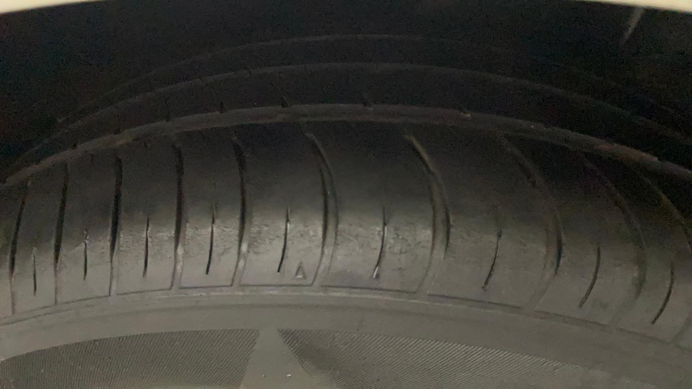 2018 Hyundai New Elantra 2.0 SX AT PETROL, Petrol, Automatic, 1,04,317 km, Left Rear Tyre Tread