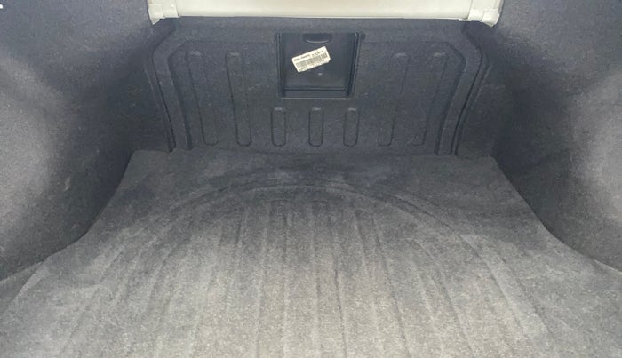 2018 Hyundai New Elantra 2.0 SX AT PETROL, Petrol, Automatic, 1,04,317 km, Boot Inside