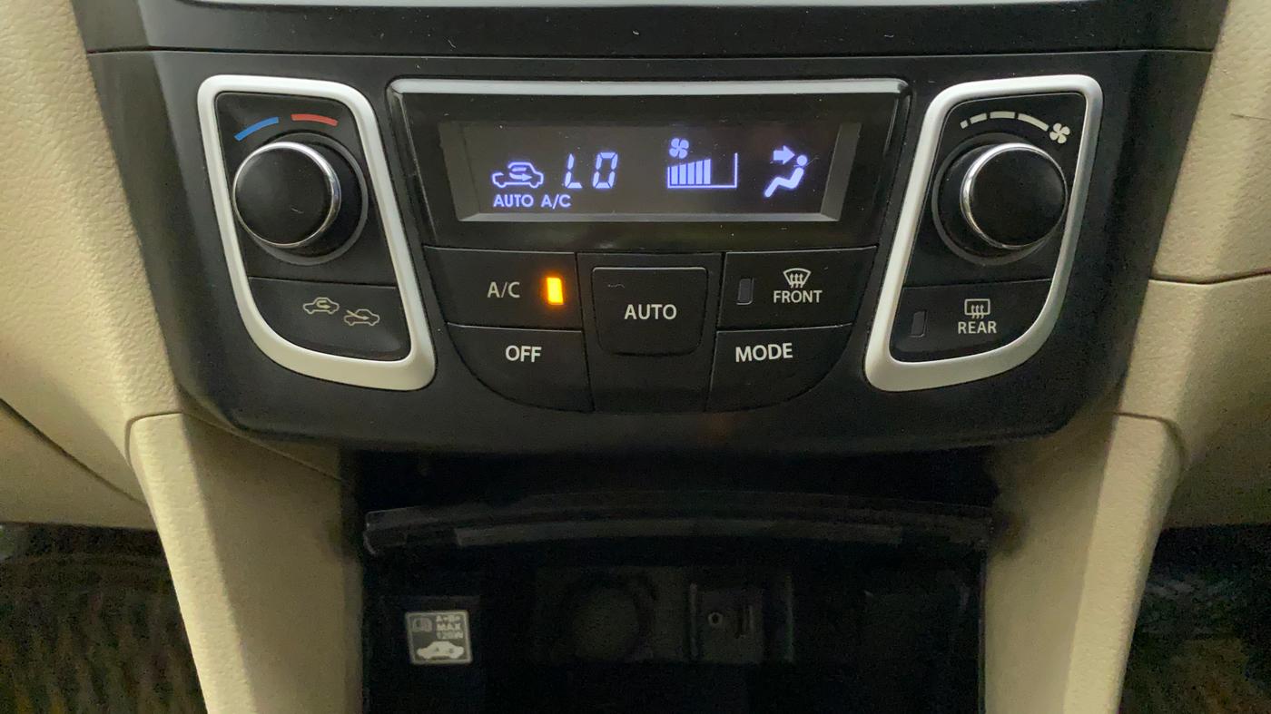 2018 Maruti Ciaz ALPHA  AT 1.5 SHVS PETROL, Petrol, Automatic, 60,904 km, Automatic Climate Control