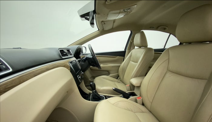 2018 Maruti Ciaz ALPHA  AT 1.5 SHVS PETROL, Petrol, Automatic, 60,904 km, Right Side Front Door Cabin