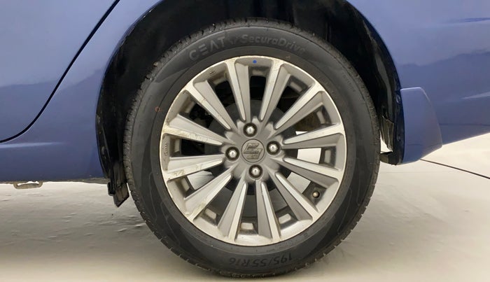 2018 Maruti Ciaz ALPHA  AT 1.5 SHVS PETROL, Petrol, Automatic, 60,904 km, Left Rear Wheel