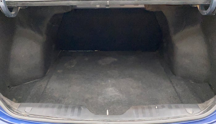 2018 Maruti Ciaz ALPHA  AT 1.5 SHVS PETROL, Petrol, Automatic, 60,904 km, Boot Inside