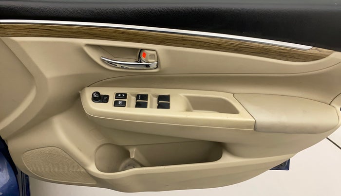 2018 Maruti Ciaz ALPHA  AT 1.5 SHVS PETROL, Petrol, Automatic, 60,904 km, Driver Side Door Panels Control