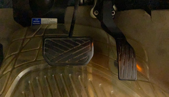 2018 Maruti Ciaz ALPHA  AT 1.5 SHVS PETROL, Petrol, Automatic, 60,904 km, Pedals