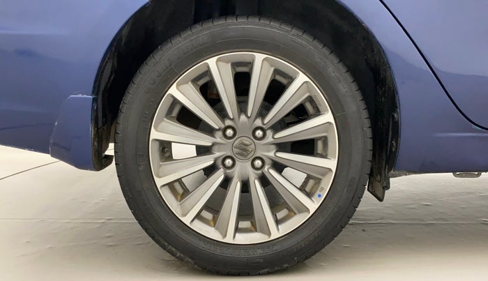 2018 Maruti Ciaz ALPHA  AT 1.5 SHVS PETROL, Petrol, Automatic, 60,904 km, Right Rear Wheel