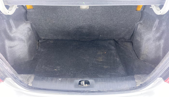 2013 Maruti Swift Dzire VXI, Petrol, Manual, 57,434 km, Boot Inside