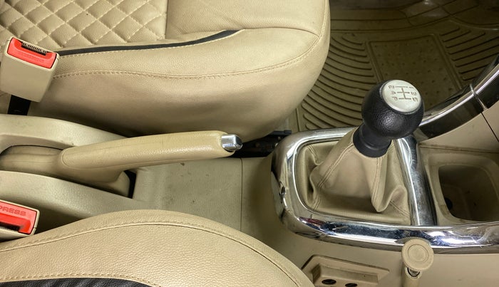 2013 Maruti Swift Dzire VXI, Petrol, Manual, 57,434 km, Gear Lever
