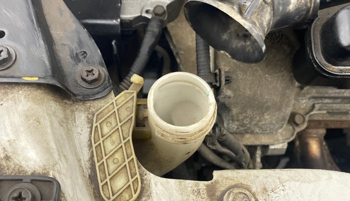 2013 Maruti Swift Dzire VXI, Petrol, Manual, 57,434 km, Front windshield - Wiper bottle cap missing