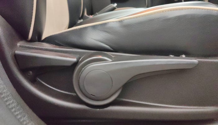 2015 Tata Zest XT PETROL, Petrol, Manual, 63,543 km, Driver Side Adjustment Panel