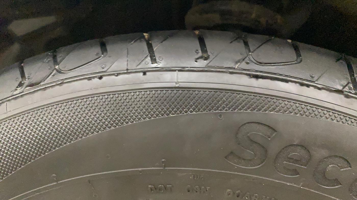 2016 Ford Ecosport TITANIUM 1.5L PETROL AT, Petrol, Automatic, 83,535 km, Left Front Tyre Tread