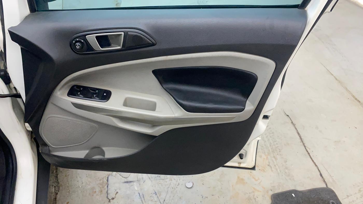 2016 Ford Ecosport TITANIUM 1.5L PETROL AT, Petrol, Automatic, 83,535 km, Driver Side Door Panels Control
