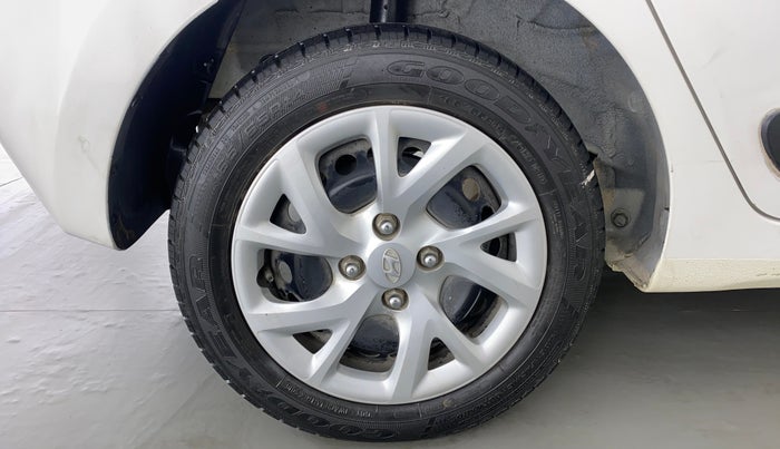 2017 Hyundai Grand i10 MAGNA 1.2 KAPPA VTVT, Petrol, Manual, 13,914 km, Right Rear Wheel