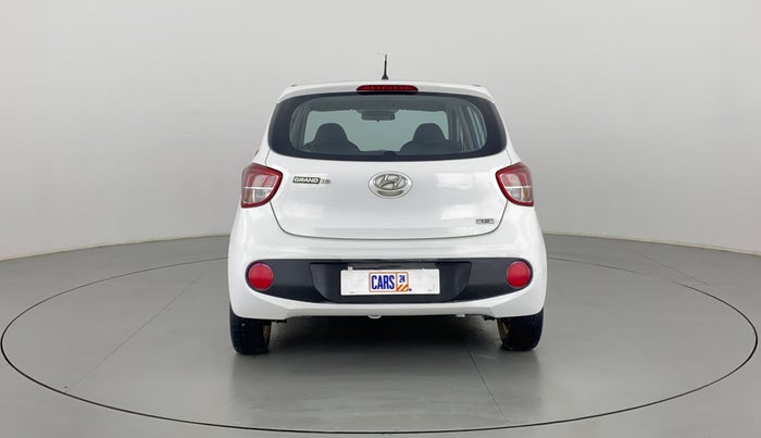 2017 Hyundai Grand i10 MAGNA 1.2 KAPPA VTVT, Petrol, Manual, 13,914 km, Back/Rear