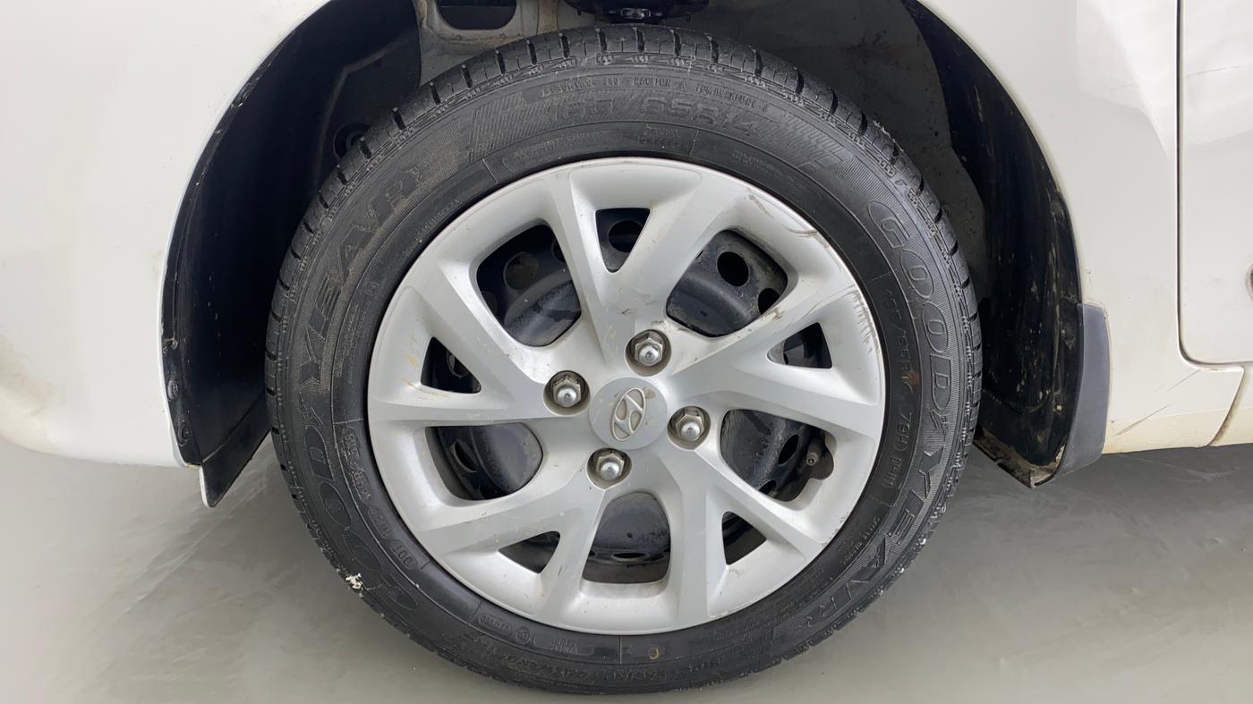 2017 Hyundai Grand i10 MAGNA 1.2 KAPPA VTVT, Petrol, Manual, 13,914 km, Left Front Wheel