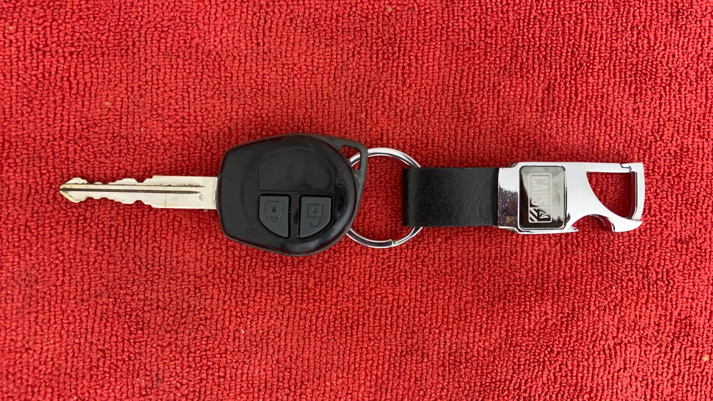 2016 Maruti Swift VXI, Petrol, Manual, 95,377 km, Key Close Up