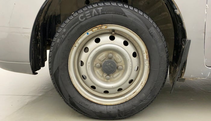 2010 Maruti Wagon R 1.0 LXI, Petrol, Manual, 80,982 km, Left Front Wheel