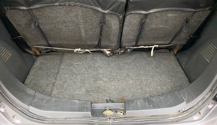 2010 Maruti Wagon R 1.0 LXI, Petrol, Manual, 80,982 km, Boot Inside