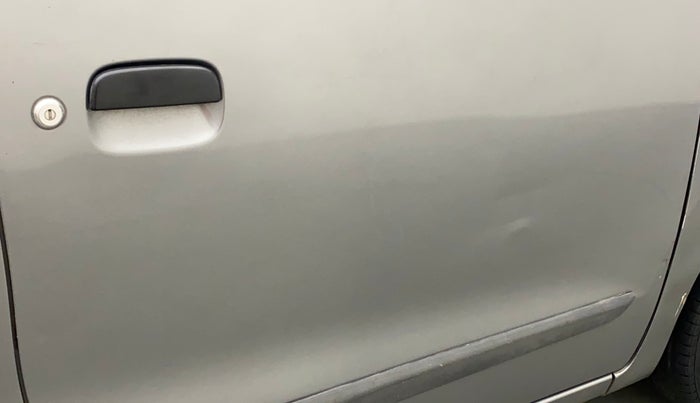 2010 Maruti Wagon R 1.0 LXI, Petrol, Manual, 80,982 km, Driver-side door - Minor scratches