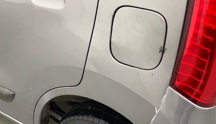 2010 Maruti Wagon R 1.0 LXI, Petrol, Manual, 80,982 km, Left quarter panel - Minor scratches