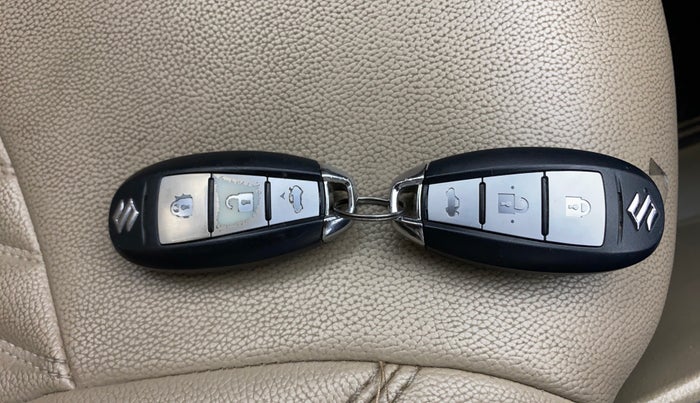 2017 Maruti Ciaz ZETA 1.4  MT PETROL, Petrol, Manual, 81,900 km, Key Close Up